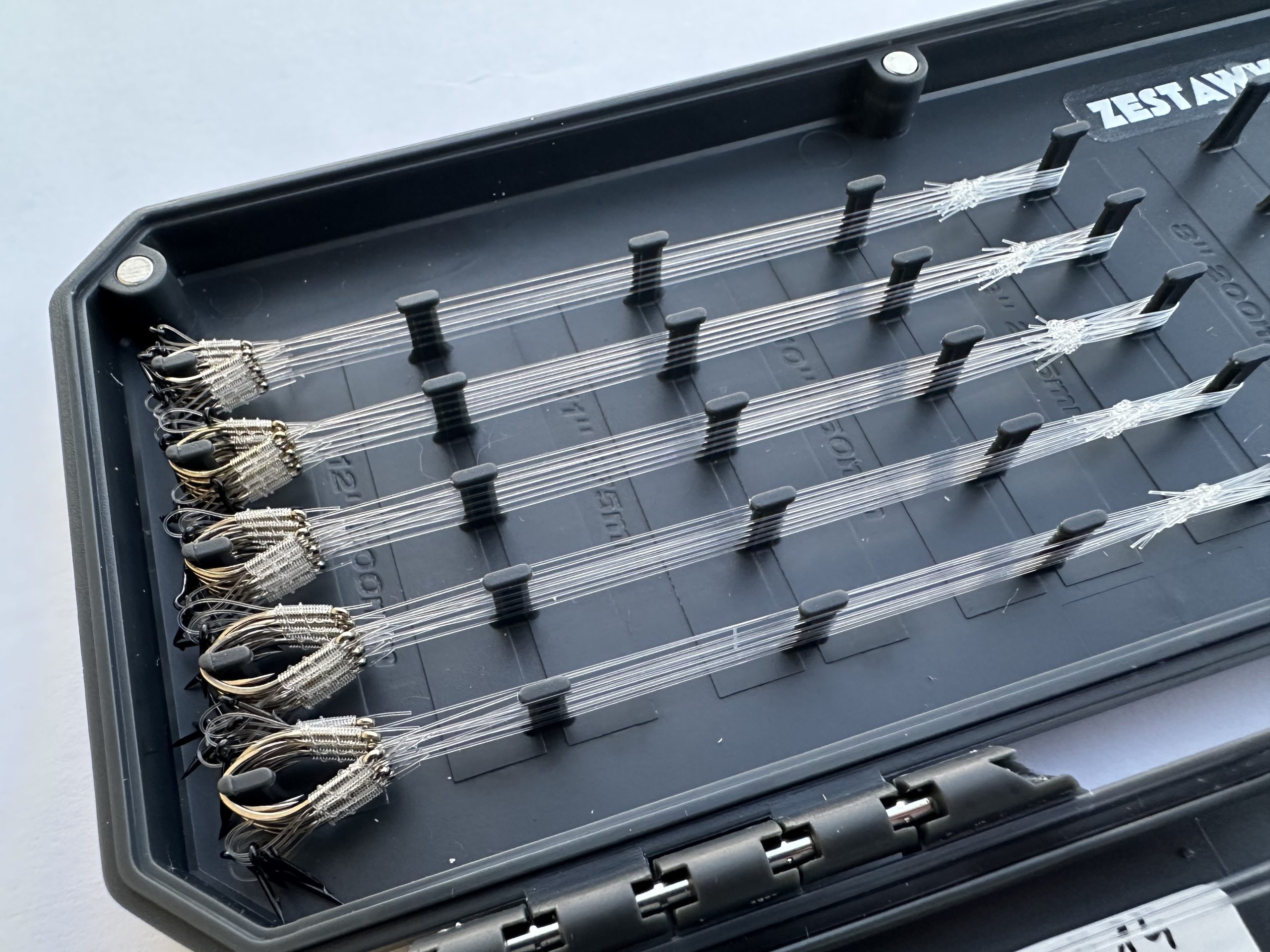 Gotowe przypony do metody/bombki Kamasan B911X 160szt. - obrazek 2